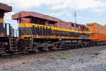 KCS 4729 trails on a northbound intermodal 